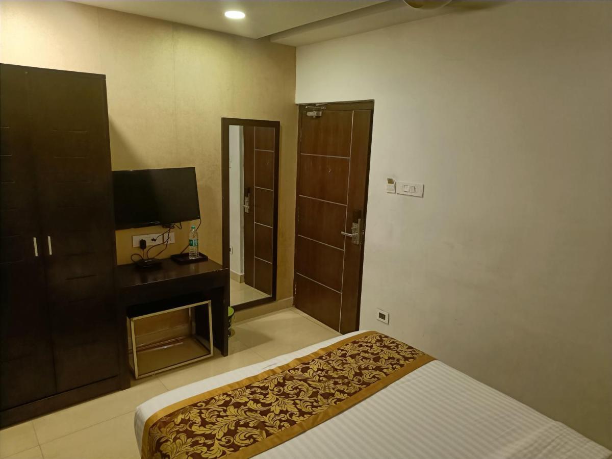 Hotel The Kings Park Residency Chennai Esterno foto