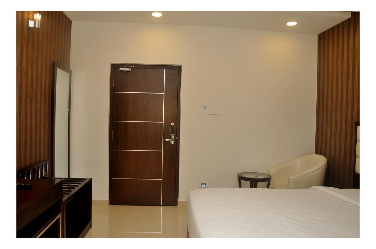 Hotel The Kings Park Residency Chennai Esterno foto