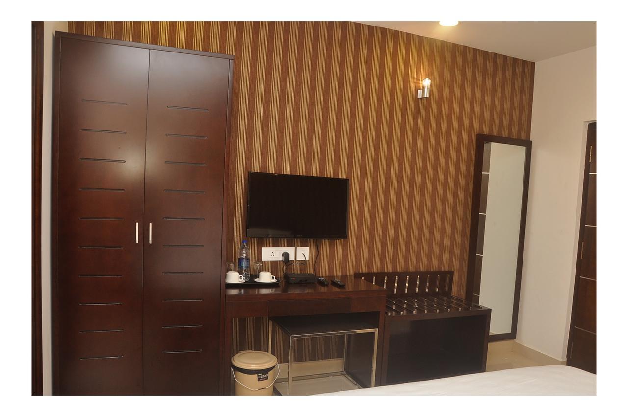 Hotel The Kings Park Residency Chennai Esterno foto
